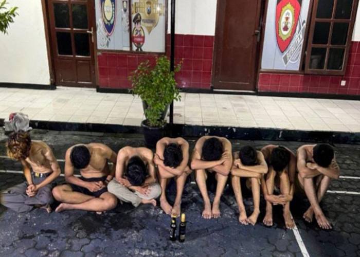 Polda Jatim Gagalkan Aksi Tawuran di Bubutan, Belasan Remaja Digelandang