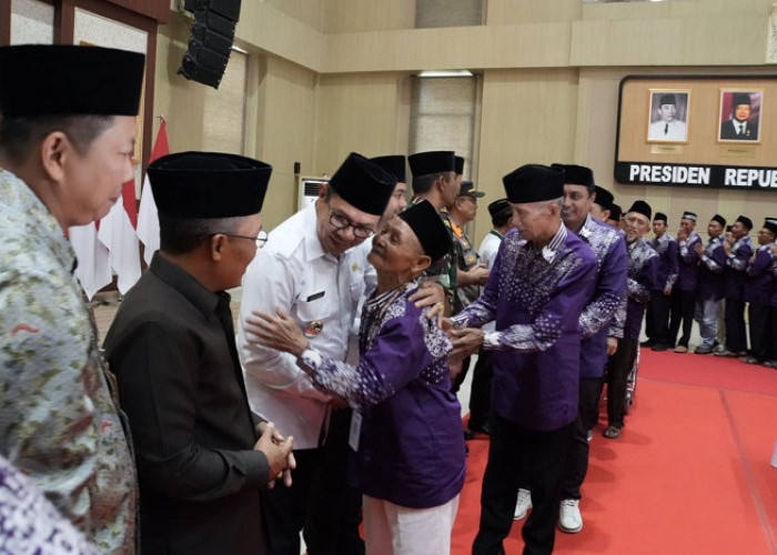 197 Calon Jemaah Haji Kota Batu Diberangkatkan, Pemkot Fasilitasi Penuh Keberangkatan ke Tanah Suci