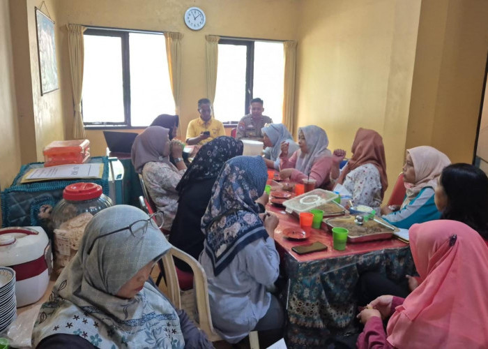 Pererat Silaturahmi, Polsek Wiyung Gelar Jumat Curhat Bersama Kader KSH Balas Klumprik