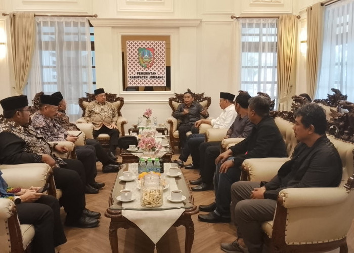 PBSI Jombang Minta GOR Khusus Bulutangkis, Bupati Siap Inventarisasi Aset