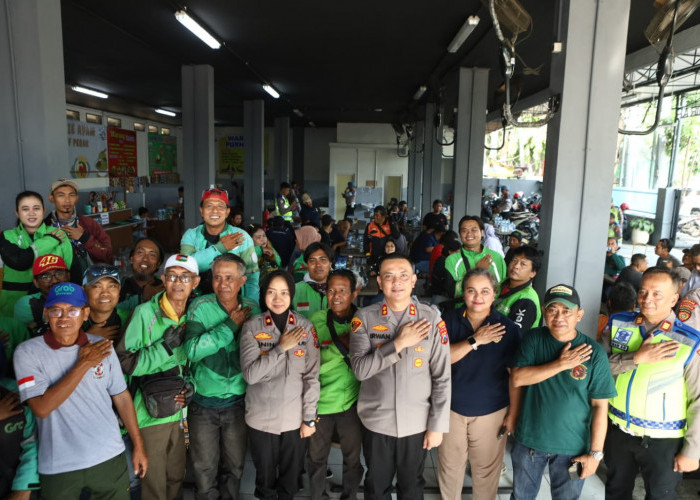 Kapolres Pelabuhan Tanjung Perak Ajak Komunitas Ojol Jadi Pelopor Keselamatan dan Mata-Telinga Kamtibmas