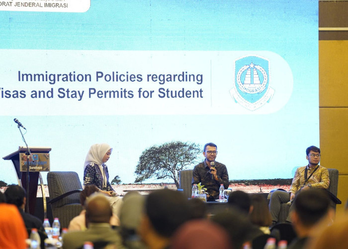 Imigrasi Surabaya Gelar Sosialisasi 'Immigration Goes to Campus' untuk Mahasiswa Asing