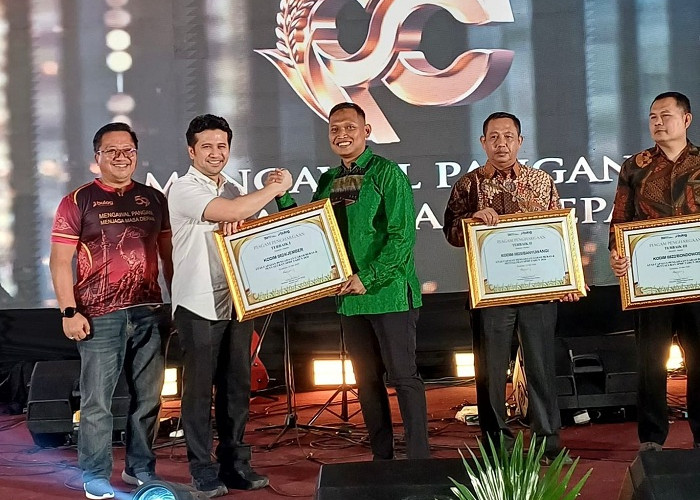 Dandim Jember Raih Penghargaan Ketahanan Pangan Terbaik dari Bulog Jatim