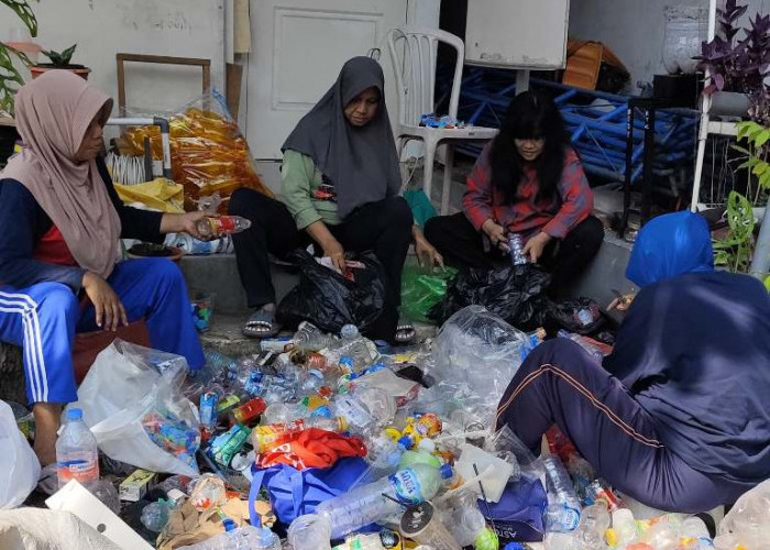 Inovasi Bank Sampah Rukmi Surabaya Antarkan Juara Proklim Lestari Tingkat Nasional