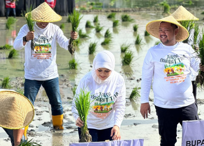 Kejati Jatim Wujudkan Ketahanan Pangan melalui Program Jaksa Sahabat Tani