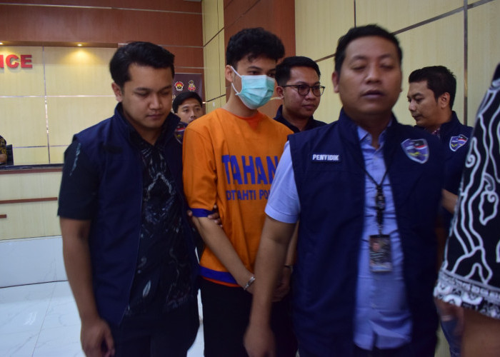 Pria Jaksel Sebarkan Video Bugil Kekasih di Bawah Umur, Sakit Hati Miliki Pria Idaman Lain