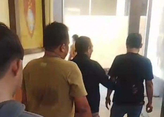 Diduga Ada Kejanggalan, Pemilik Kantor Aliansi Laporkan Kebakaran ke Polres Lamongan, 
