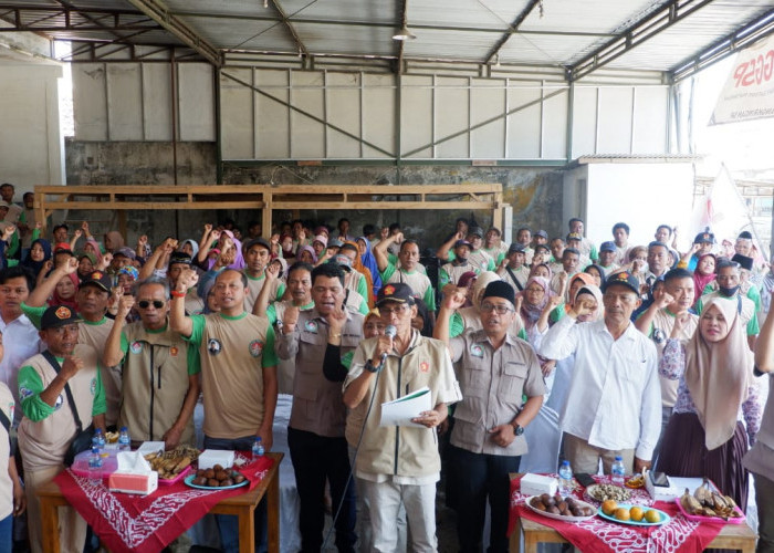 Pedagang dan Pelaku UMKM Papera Ngawi Deklarasi Prabowo Presiden 2024