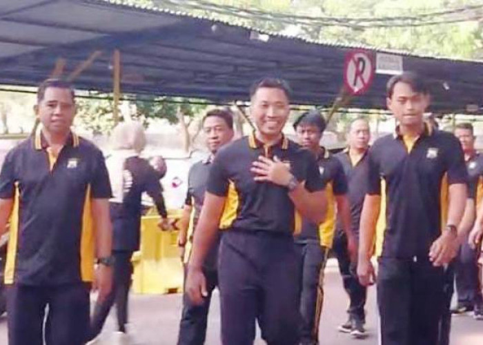 Polsek Tenggilis Mejoyo Gelar Jalan Santai di Kawasan SIER Surabaya