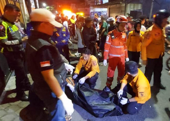 Remaja Bonceng Tiga Tabrak Tiang Listrik di Dukuh Bulak Banteng Surabaya, Satu Meninggal Dunia
