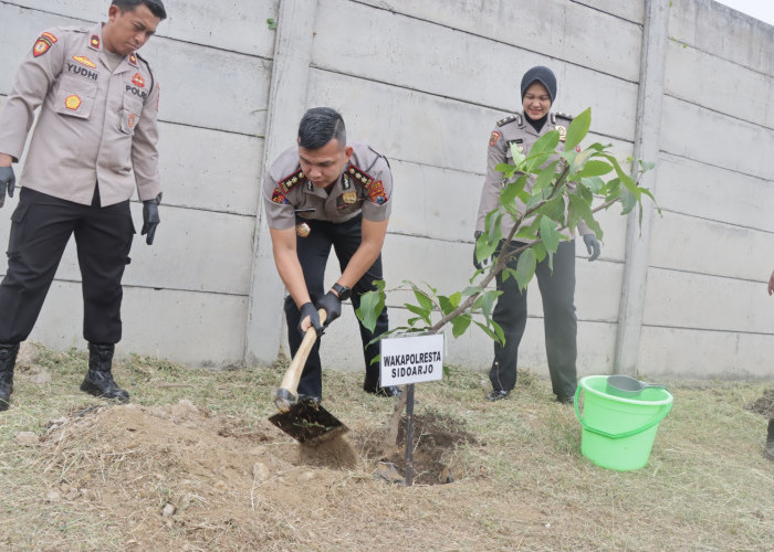 Green Policing Polresta Sidoarjo Wujudkan Lingkungan Kerja yang Asri