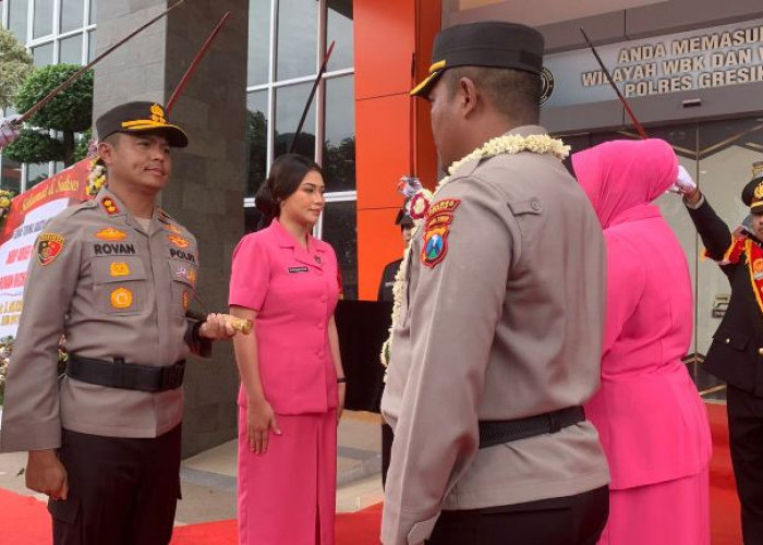 Kapolres Gresik AKBP Rovan Richard Mahenu Prioritaskan Kunjungan Pertama ke Pulau Bawean