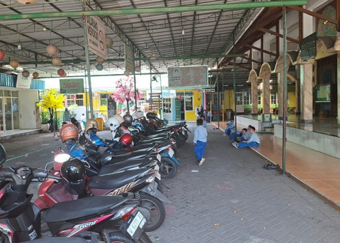 Ditinggal Salat Duhur, Motor Jemaah Raib Dicuri di Masjid Al Karomah Wiyung Surabaya