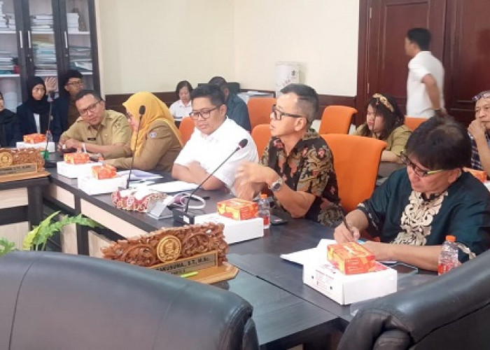 Polemik Keberadaan SPPG di Vila Bukit Mas, Johari Mustawan Usulkan Relokasi sebagai Jalan Tengah