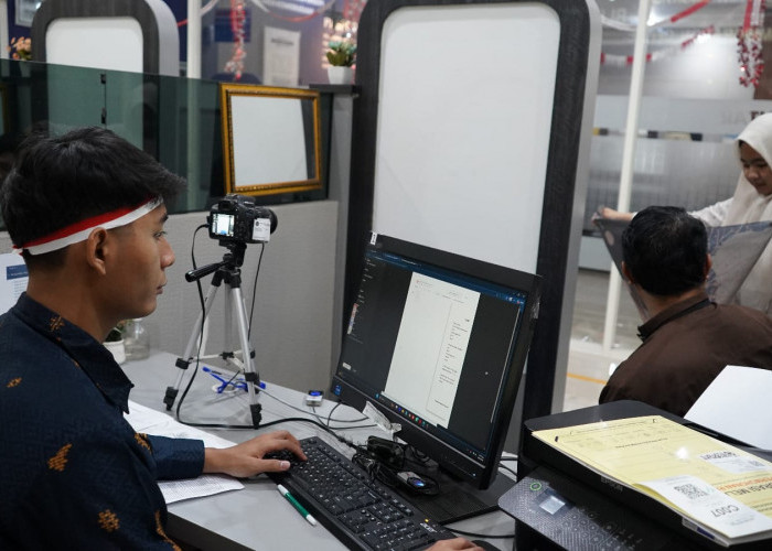 Meriahkan HUT RI dan Hari Jadi Ke-702 Blitar, Imigrasi Buka Layanan Pasporia