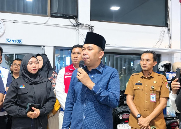 Gebrakan Tengah Malam Bawa Pelantang di SPBU, Gus Fawait Ancam Sikat Penimbun BBM!