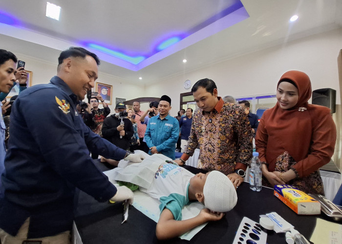Pemkot Madiun Gelar Khitan Massal Peringati Hari Jadi ke-108, Plt Wali Kota: Tradisi yang Harus Dipertahankan