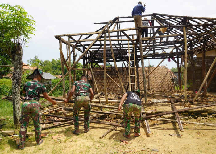 Dikebut, RTLH Warga Mandala Mulai Diratakan