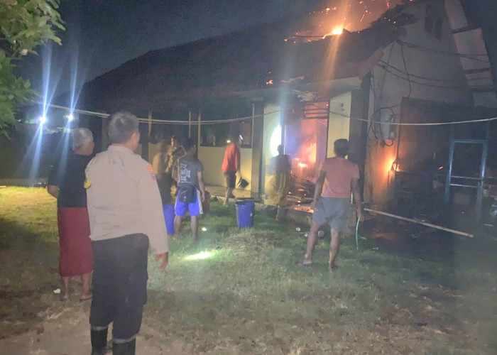 Kebakaran Hanguskan Gedung SMKN 1 Winongan