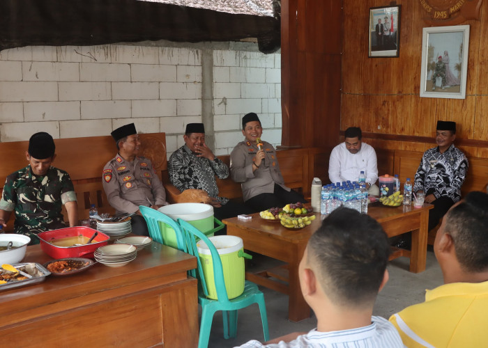 Kapolres Nganjuk Wujudkan Harkamtibmas dengan Silaturahmi Bersama Para Kades di Kecamatan Lengkong