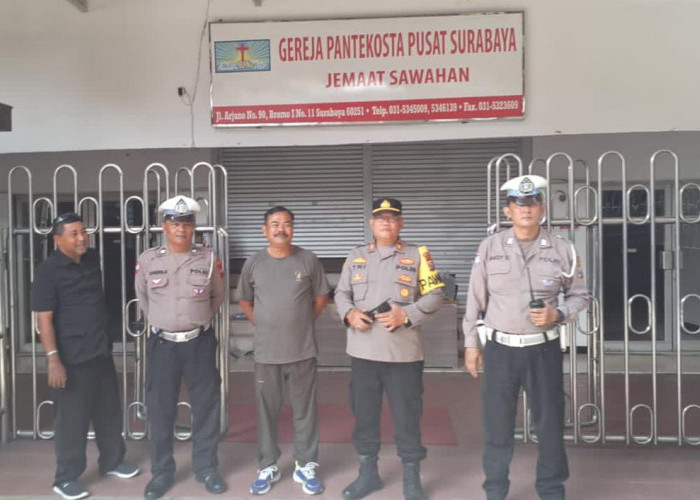 Polsek Sawahan Amankan Ibadah di GPPS, Pastikan Situasi Aman dan Kondusif