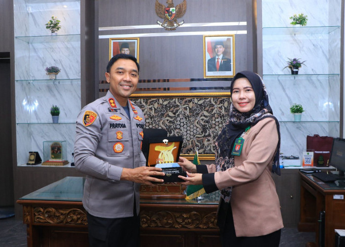 Jalin Sinergitas, Kapolres AKBP Prayoga Angga Widyatama Kunjungi Pengadilan Negeri Ngawi 