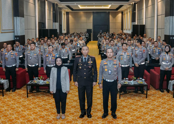 Dirlantas Polda Jatim Minta Personel Aktif Sampaikan Pesan Kamseltibcarlantas Via Medsos