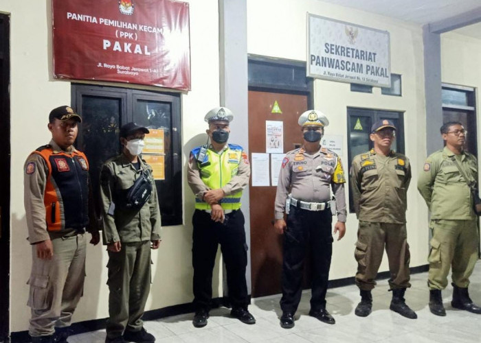 Polsek Pakal Patroli Kota Presisi di Kantor Kecamatan