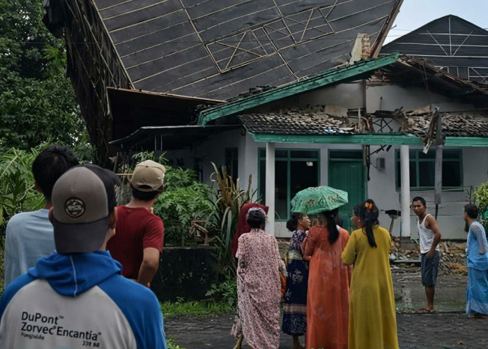 Bencana Jember Selatan, Angin Kencang Hancurkan Sekolah dan Belasan Rumah di Tiga Kecamatan