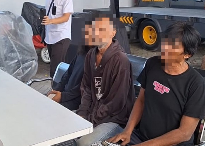 Getok Tarif Parkir Bus Peziarah Mbah Bungkul Rp 320 Ribu, 3 Jukir Liar Diamankan Polrestabes Surabaya