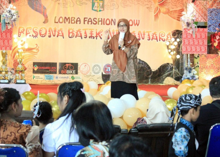 Anak-Anak PAUD–SD Lomba Fashion Show Batik di Kota Pasuruan