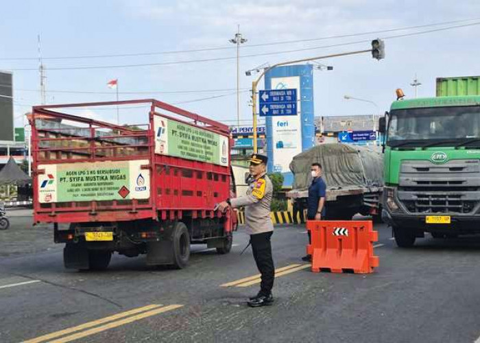 Antisipasi Kepadatan Lalu lintas , Polresta Banyuwangi Tambah Personel hingga Perbatasan Baluran