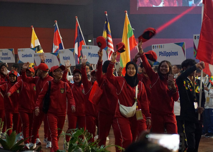 Ukir Sejarah Juara Umum AUG XXI 2024, Kemendikbudristek: Ini Hadiah Besar untuk Indonesia