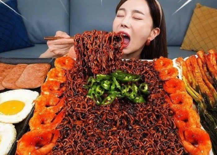 Apakah Menonton Video Mukbang saat Puasa Membatalkan Puasa? Ini Penjelasannya