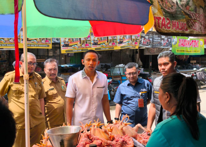 Harga Aman, Stok Terkendali, Satgas Pangan Polres Tulungagung Sidak Pasar Jelang Nataru