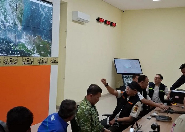 Erupsi Anak Krakatau Ganggu 467 Penerbangan, 150 Ribu Penumpang Tertahan