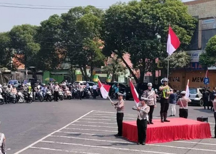 Detik Proklamasi di Ringin Contong Jombang, Arus Lalu Lintas Mendadak Terhenti