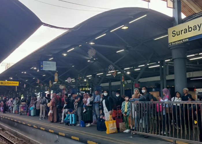 30 Ribu Lebih Penumpang Tiba di Seluruh Stasiun Surabaya di Masa Arus Balik H+4 Lebaran