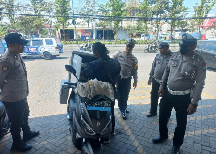 Polsek Benowo Tingkatkan Keamanan Melalui Patroli Presisi, Minimarket di Surabaya Jadi Sasaran Utama