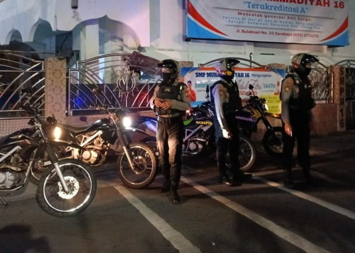 Cegah Balap Liar dan Gangster, Satsamapta Polres Pelabuhan Tanjung Perak Intensifkan Patroli Perintis Presisi