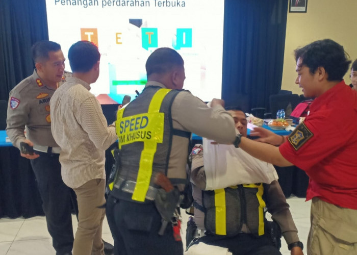 Satlantas Polrestabes Surabaya Latih Anggota Tangani Korban Laka Lantas