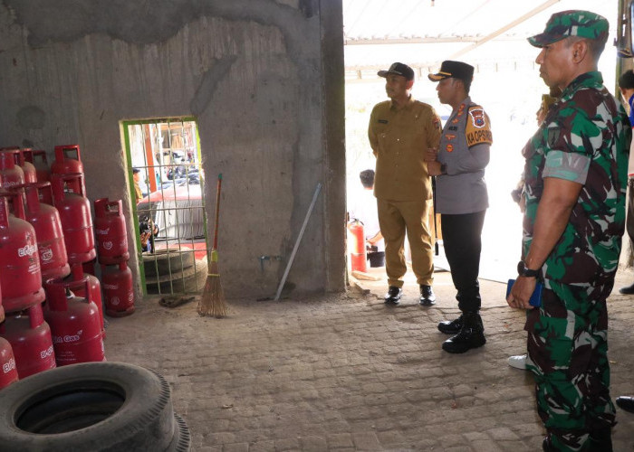 Pastikan Pasokan dan Harga Stabil, Kapolres Ngawi dan Forkopimda Cek Pangkalan LPG di Kedunggalar 