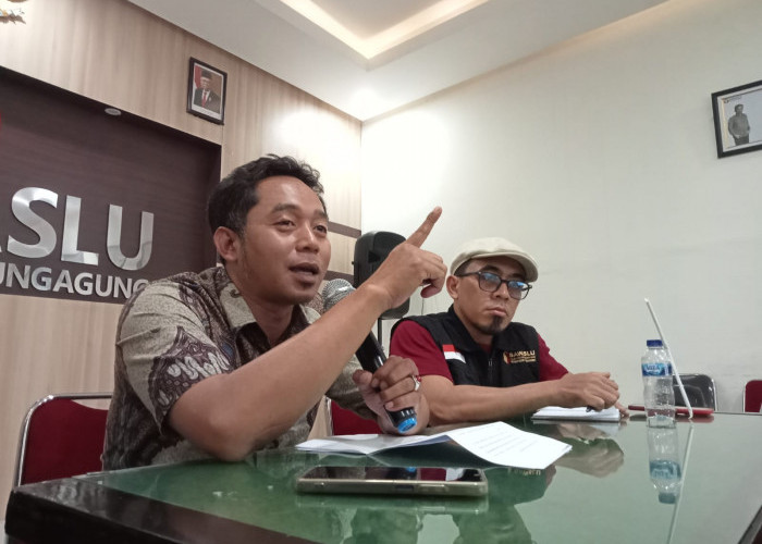 Bawaslu Tulungagung Tunggu PKPU Soal Aturan Baliho Paslon Pilkada 2024