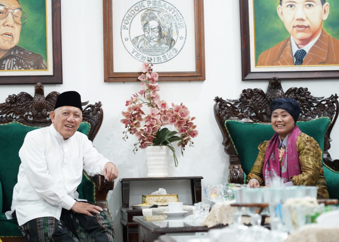 Kunjungan ke Ponpes Tebu Ireng, Luluk Sampaikan Visi Bagun Ekonomi Berbasis Pesantren