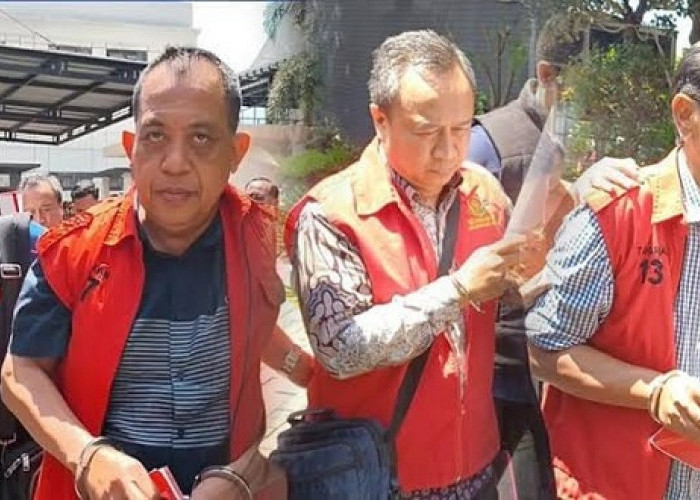 Tiga Tersangka Kasus Pungli ESDM Jatim Jalani Tahap II di Kejati