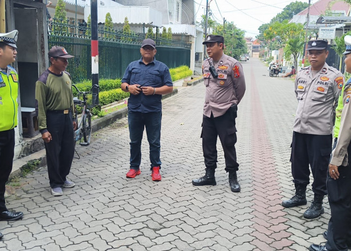 Jaga Kondusivitas Akhir Tahun, Polsek Sawahan Intensifkan Patroli Permukiman di Jalan Dempo