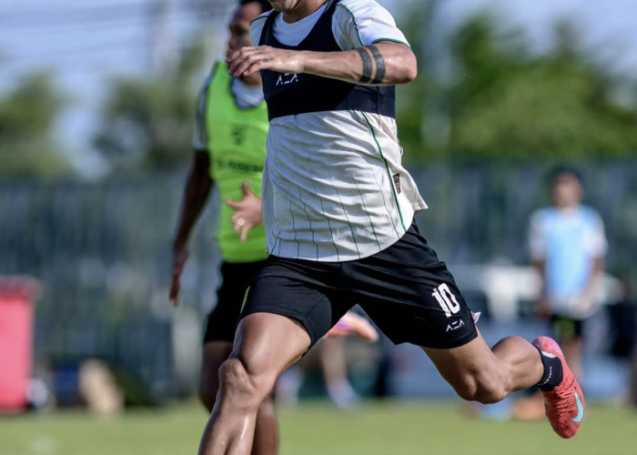 Didera Badai Cedera, Persebaya Berpacu dengan Waktu Jelang Laga Krusial Kontra Persita