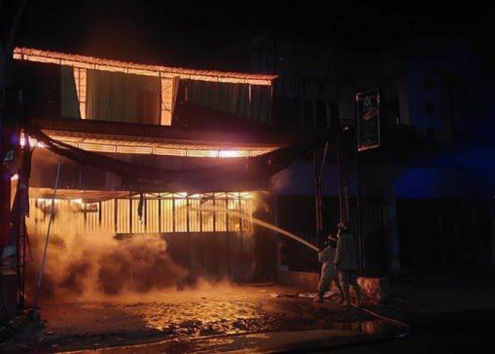 Pria Lansia Pembakar Toko Grosir di Jombang Ditangkap, Motif Sakit Hati Diusir Pemilik