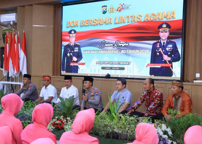 Doa Lintas Agama Warnai Peringatan Hari Bhayangkara ke-80, Polres Ngawi Perkuat Persatuan dan Kamtibmas 
