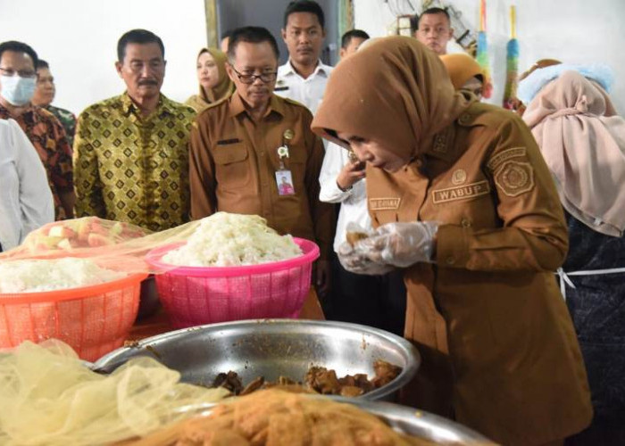 Wabup Sidoarjo Cek Dapur SPPG, Ingatkan Pengawasan Ketat